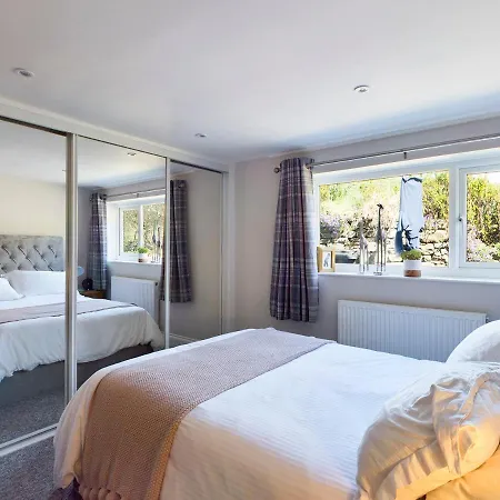 Hackney House *